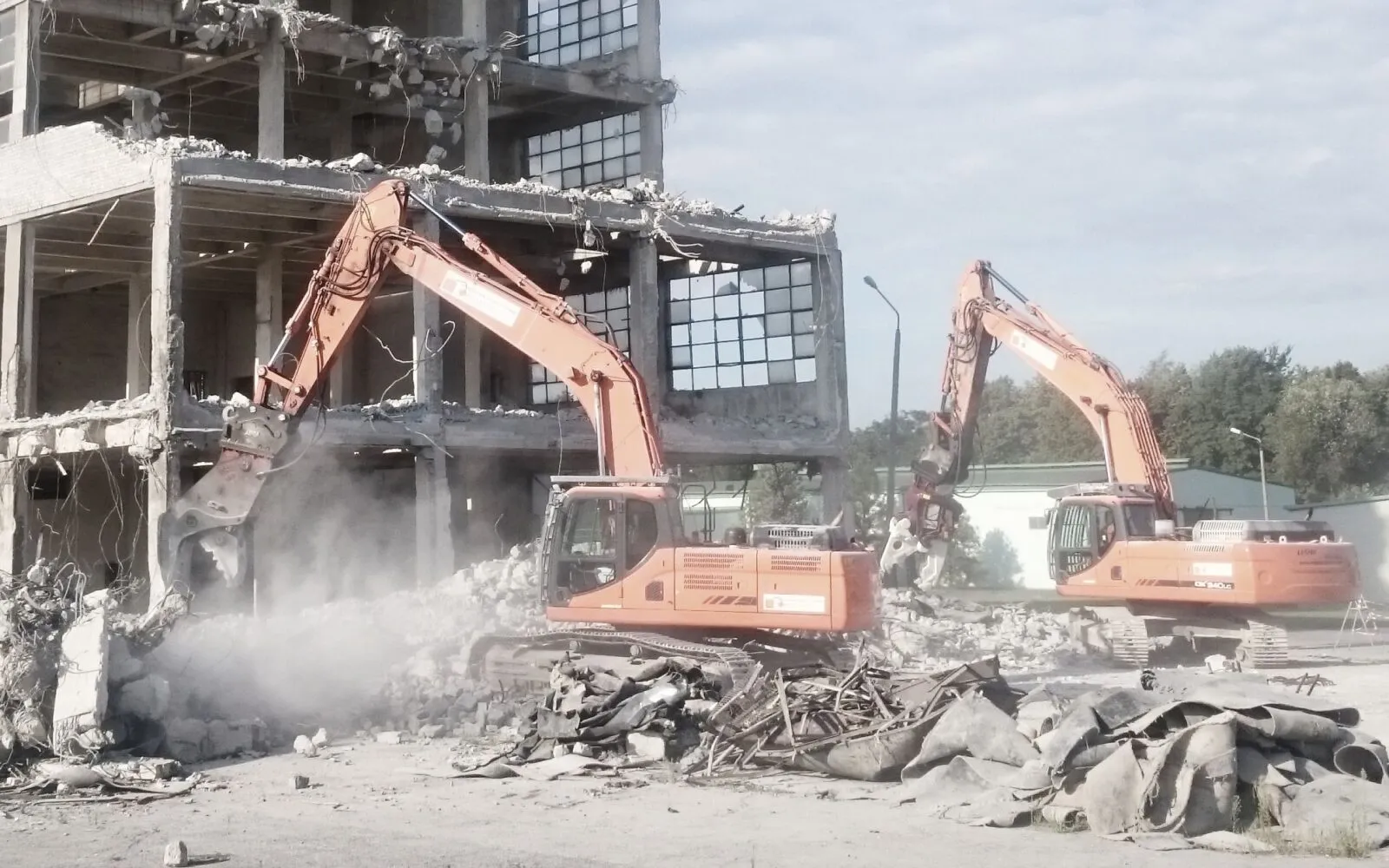 Pyskowice: rozbiórka budynku technologicznego