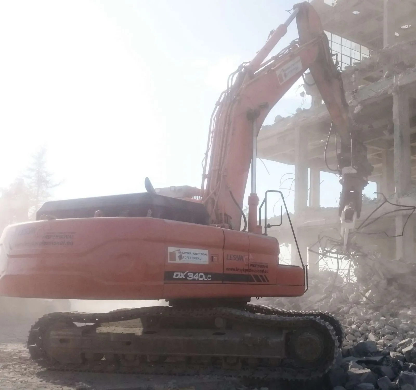 Pyskowice: rozbiórka budynku technologicznego