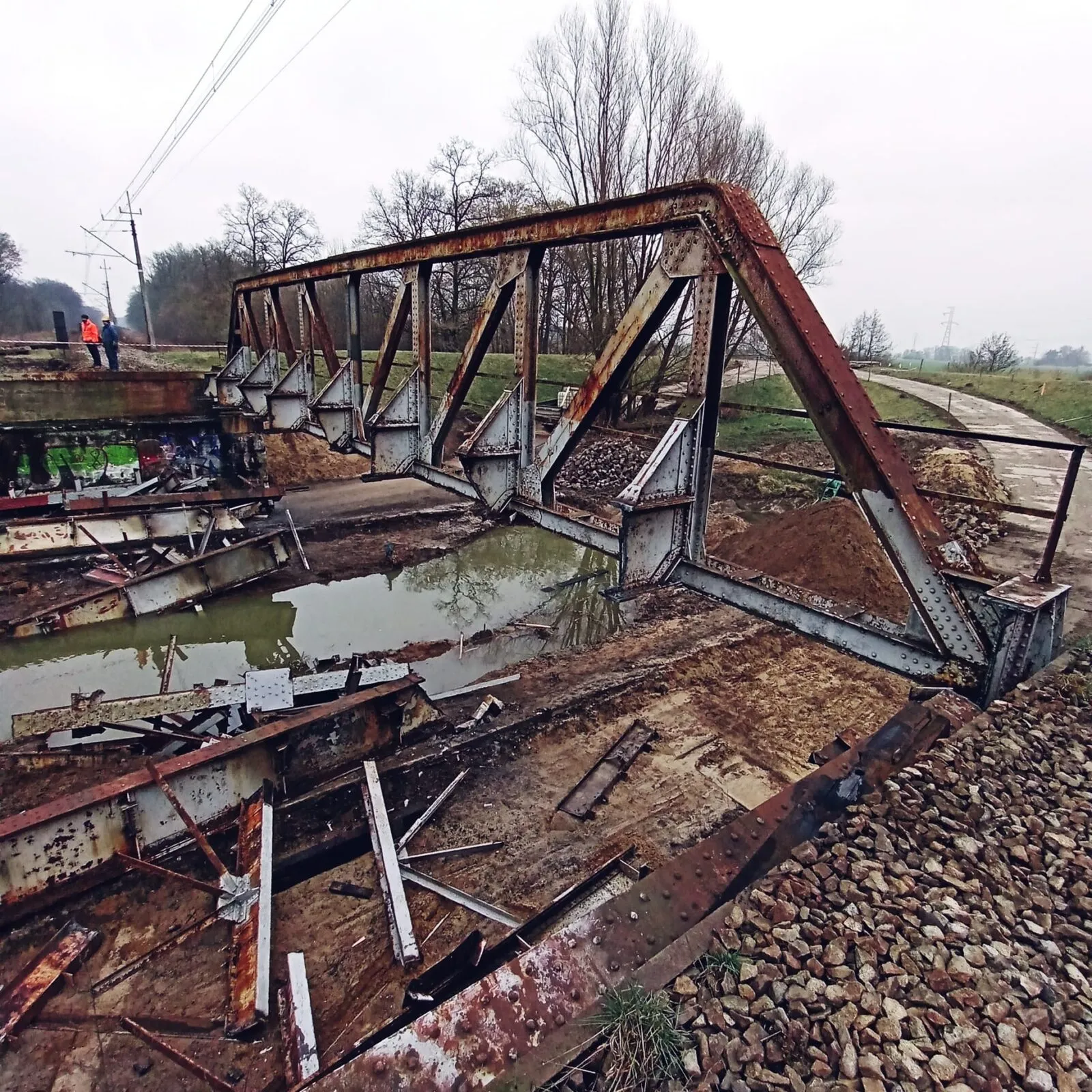 Rozbiórka 5 obiektów mostowych