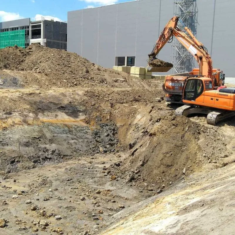 Gliwice: prace ziemne na budowie